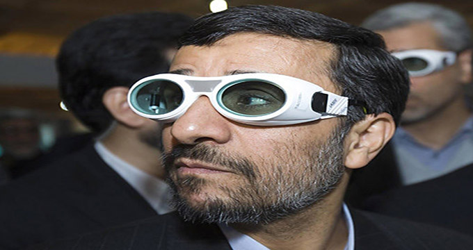 خلاف عرف‌ترین کار احمدی‌نژاد چه بود