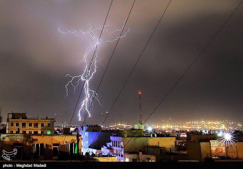 توفان و آذرخش در تهران-1