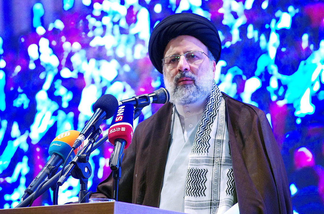 آینده فلسطین را جهادگران میدان مقاومت رقم میزنند نه میزهای مذاکره