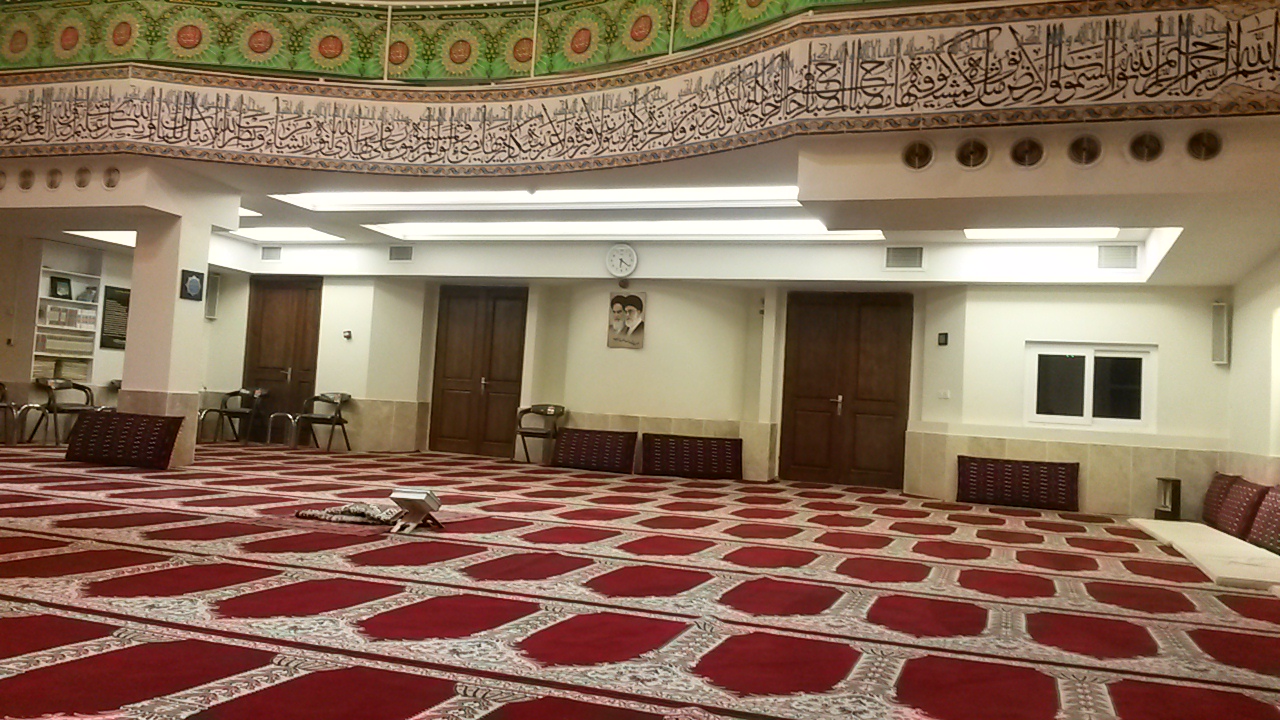 فضای داخلی مسجد امام خمینی