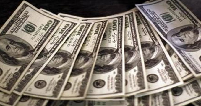 یک اقتصاددان: دولت باید هر دلار معاملات صرافی‌ها را زیر نظر داشته باشد