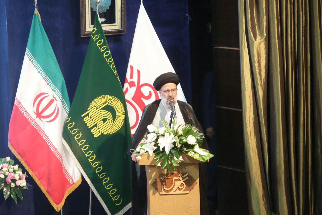 موضعگیری و فهم شجاعانه ویژگی رسانه انقلاب است/ جامعهای که در آن باب نقد بسته شود رو به فساد میرود