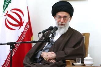 رهبر معظم انقلاب اسلامی: حقوق ۳۰ میلیونی غیر عادلانه نیست؟