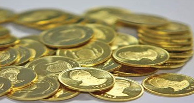شکاف قیمتی دلار ۴۲۰۰ تومانی و غیررسمی یک تن طلا را آب کرد