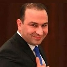 / دکتر عباس مرتضی، وزیر فرهنگ لبنان، استاد دانشگاه