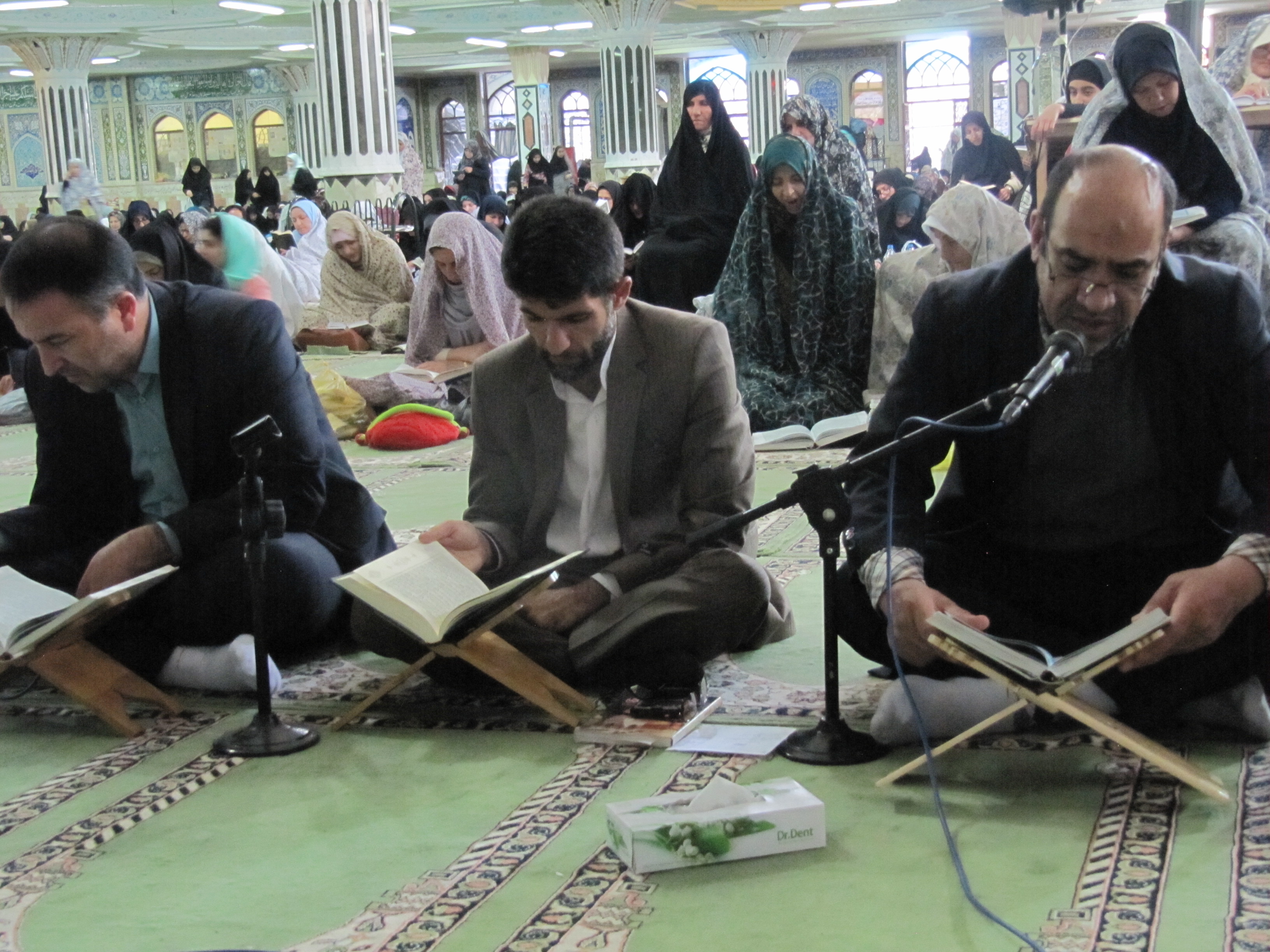 چهار هزار و 353  معتکف در مسابقه « با قرآن در زلال اعتکاف» در چهار محال و بختیاری شرکت کردند