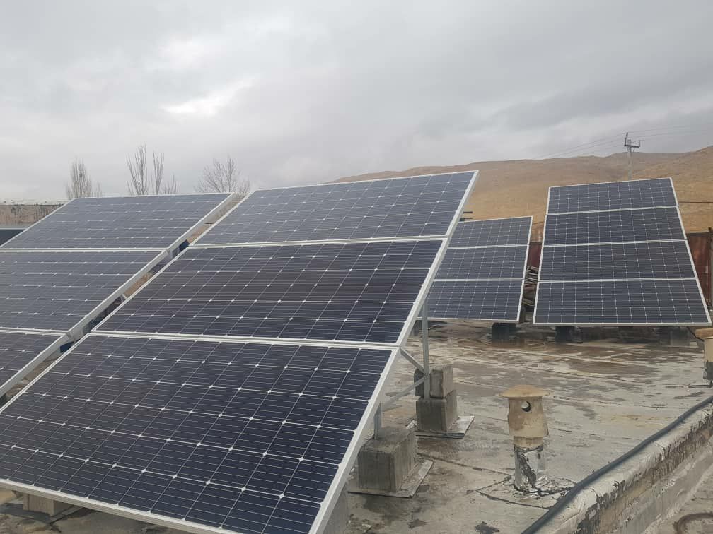 ❇️ آغاز بهره برداری از پنل های خورشیدی نصب شده جهت مددجویان کمیته امداد و بهزیستی در فریدن