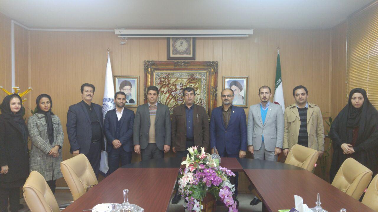 نشست مشترک مدیرکل روابط عمومی استانداری قزوین با هیأت مدیره و کمیسیون روابط عمومی