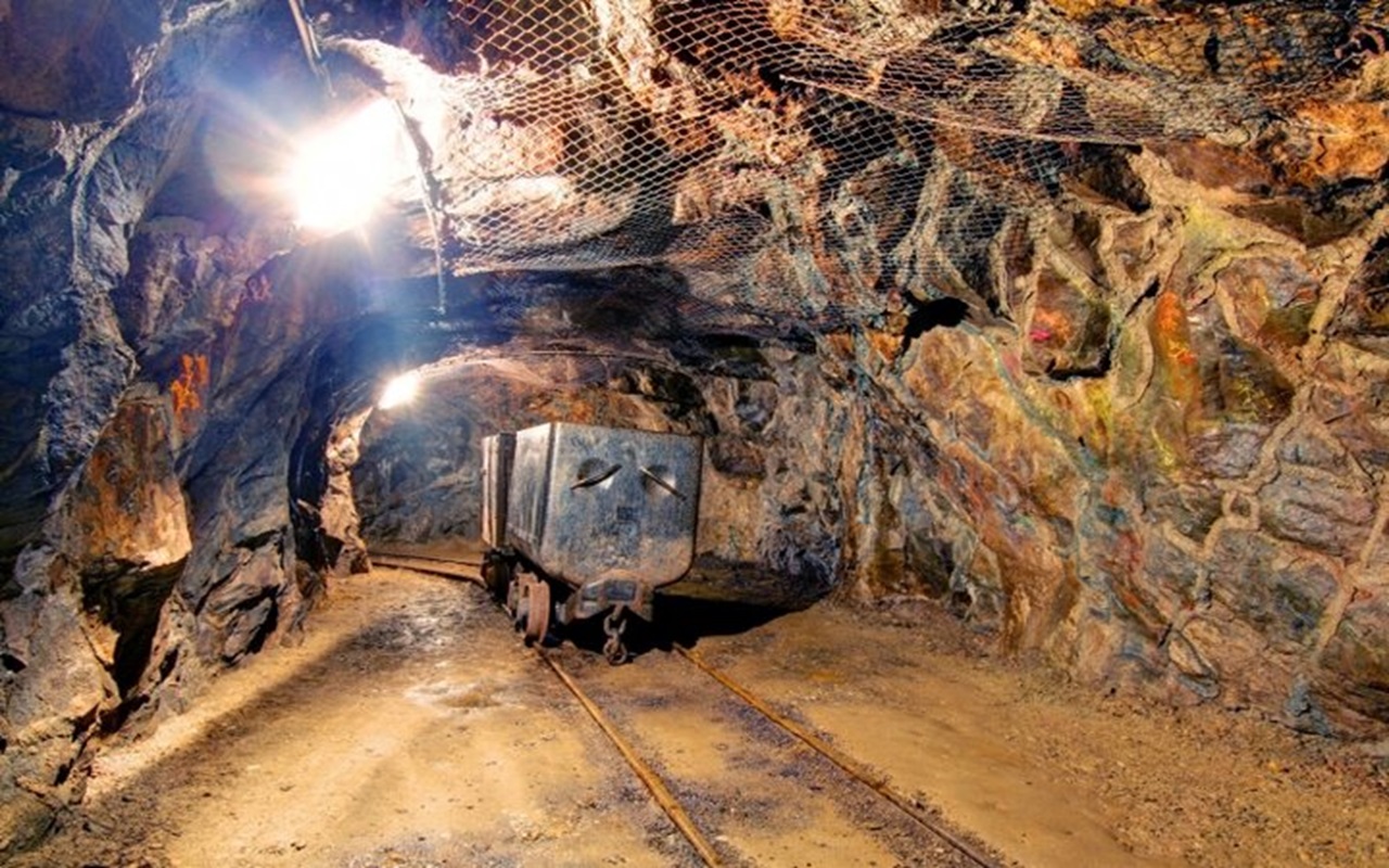 مجموع کشفیات معدنیِ هرمزگان به ۸۸ میلیون تن رسیده است