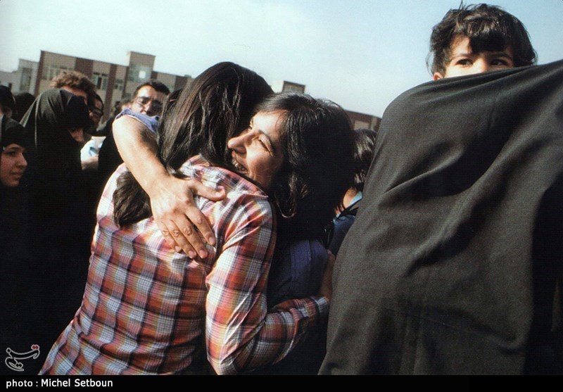 همه اقشار جامعه در راهپیمایی علیه شاه کثیف حاضر بودند