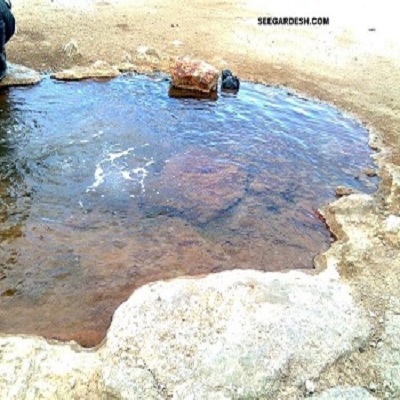 عکسهای بکر از چشمه های آب معدنی تاپ تاپان
