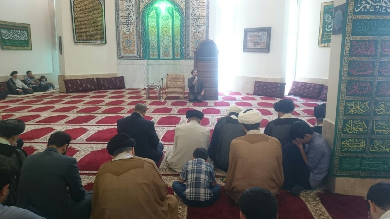 دعای ندبه در مسجد امام مشهد