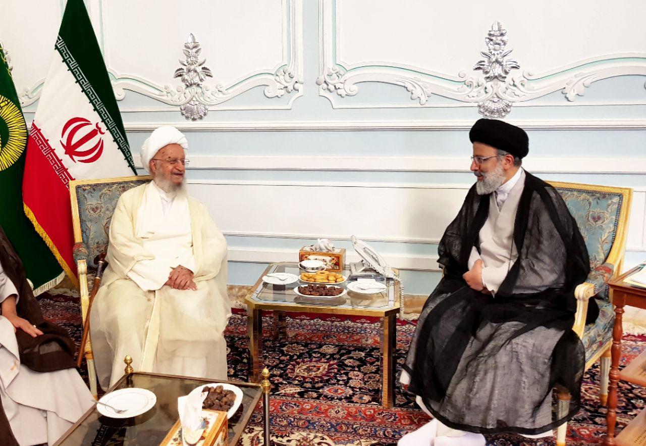دیدار حضرت آیتالله العظمی مکارم شیرازی با تولیت آستان قدس رضوی
