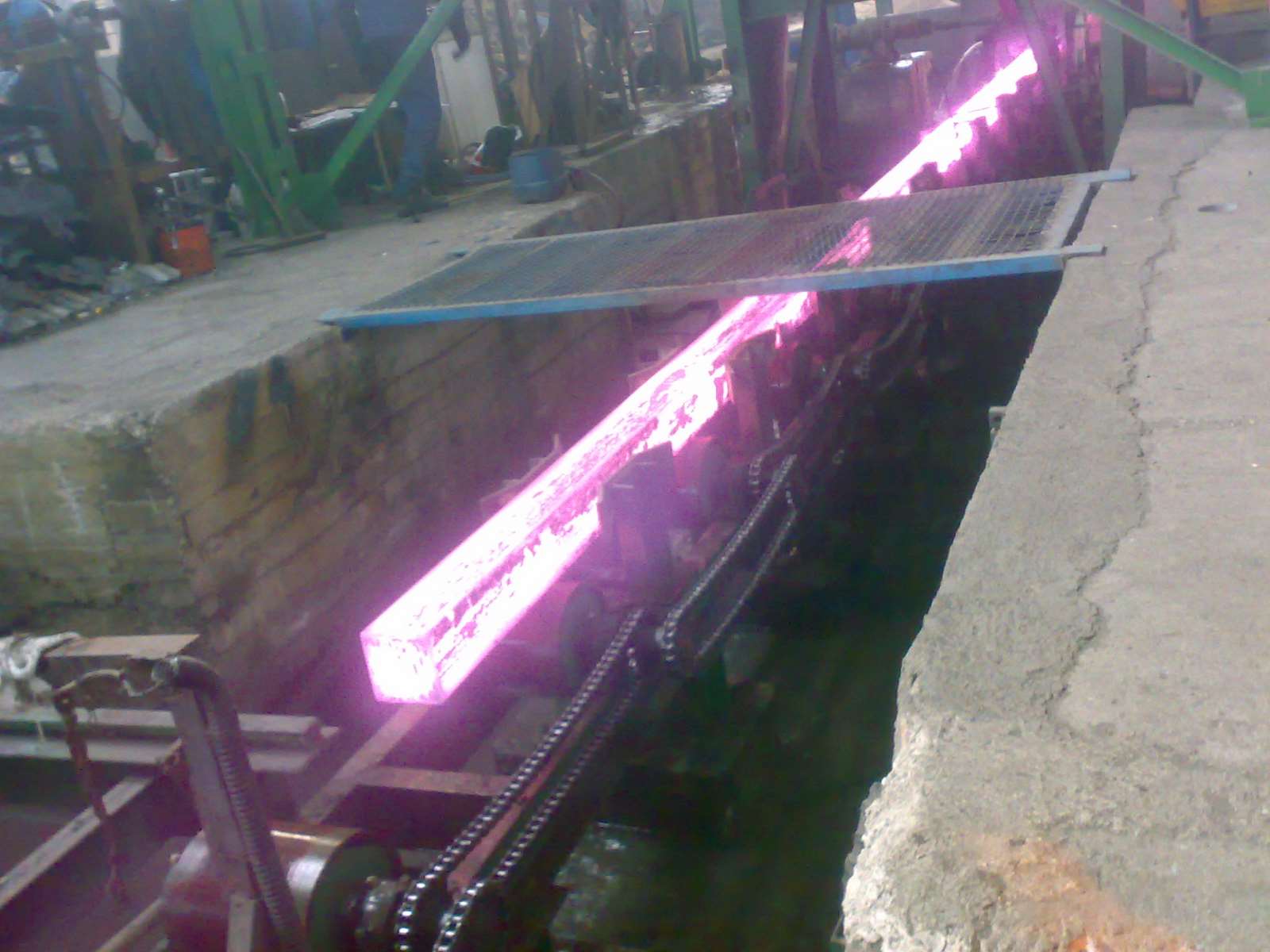 عایقکاری رطوبتی مخازن آب کارخانه ذوب آهن