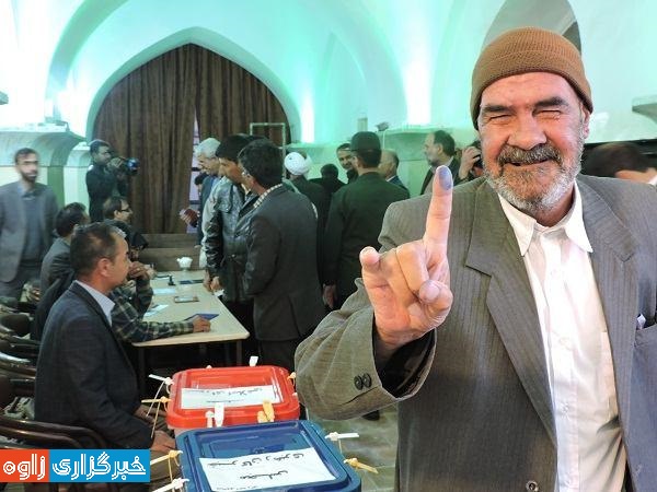 حضور اقشار مختلف مردم زاوه در انتخابات