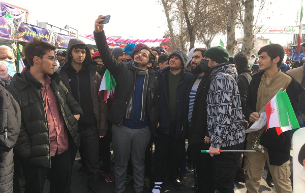 جشن ملی ایرانیان برای۴۴سال افتخار/مراسم گرامیداشت۲۲بهمن درسراسرکشوربرگزارشد+تصاویر و فیلم