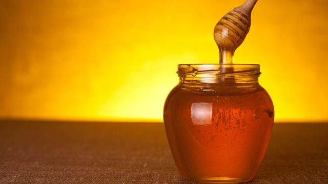 اثرات درمانی عسل طبیعی