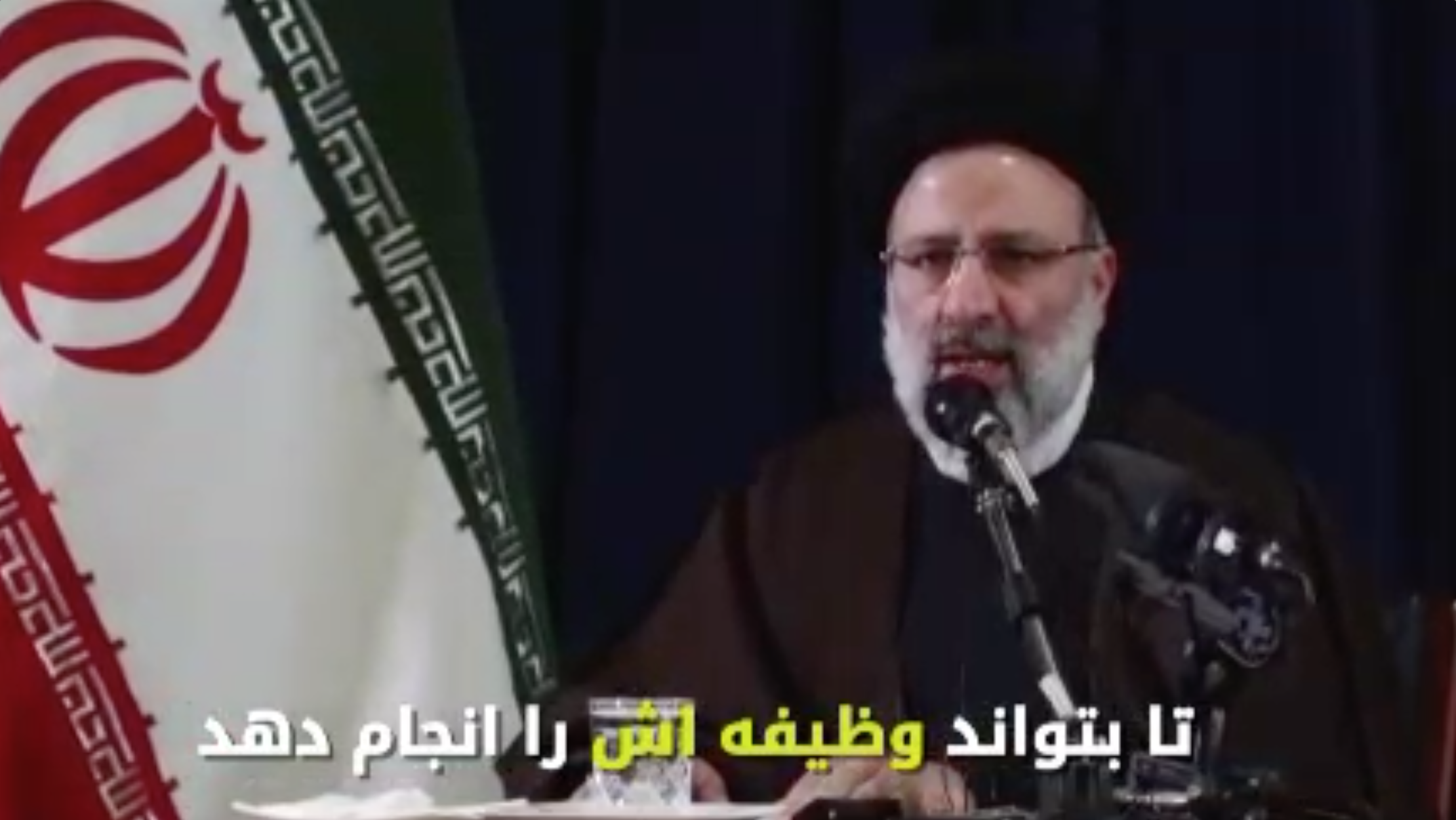 نباید به هیچ جریان سیاسی وام دار بود