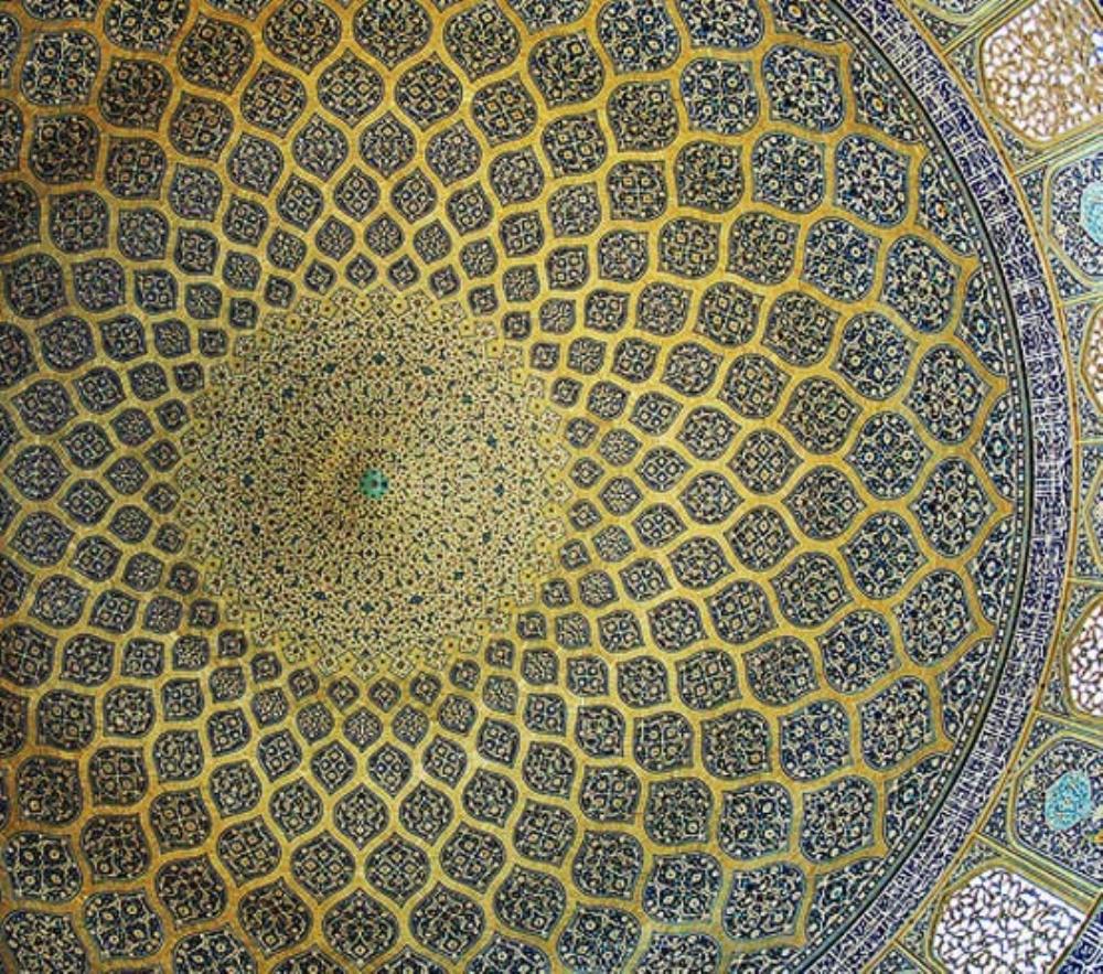 وحدت و کثرت داخل گنبد مسجد شیخ لطف الله