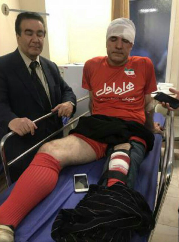 محمد حسن انصاری فرد در بیمارستان فیروزگر؛ گلایه پیشکسوتان از وضعیت نامناسب ورزشگاه شیرودی