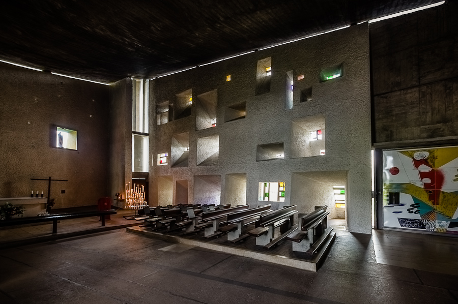 طراحی داخلی کلیسای رونشان
