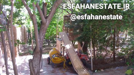 فروش باغ ویلا 1800 متری در قلعه سفید گلدشت نجف آباد اصفهان