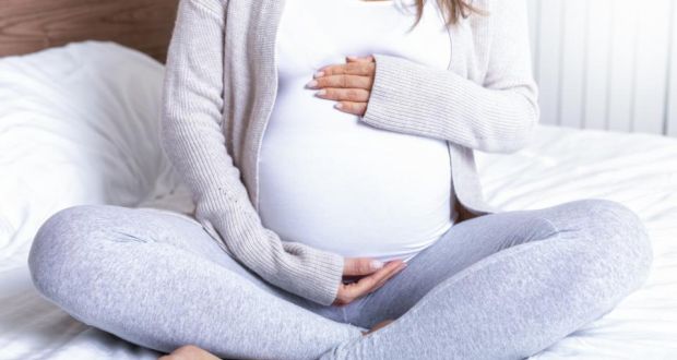 راهنما و اطلاعات کامل درباره وضعیت مادر و جنین در سه ماه دوم بارداری