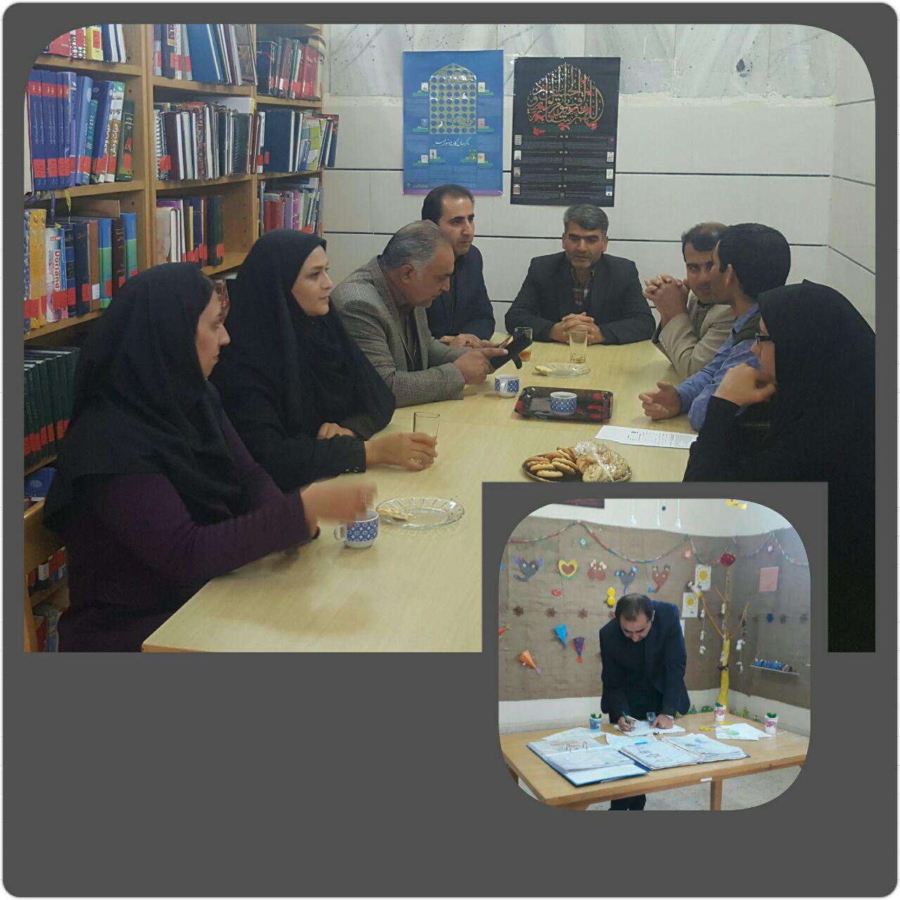بازدید شهردار واعضای شورای اسلامی شهر علویجه از کتابخانه عمومی فردوسی به مناسبت روز کتاب