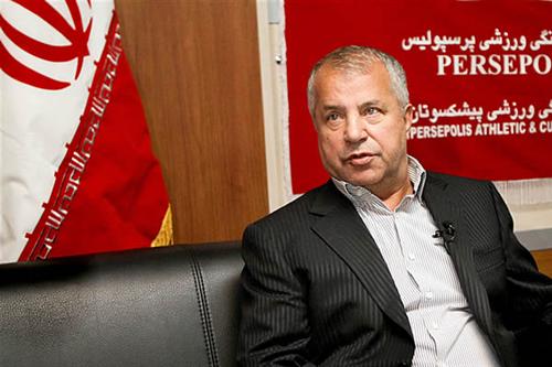 علی پروین در گفت و گوی نوروزی با روزنامه پیروزی: اگر توپ فوتبال نبود شاید معرکه‌گیر می‌شدم