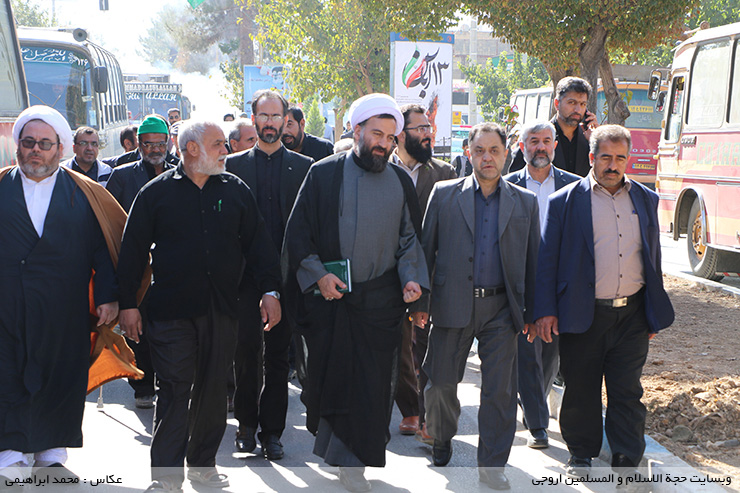 حضور حجت الاسلام اروجی در راهپیمایی ۱۳ آبان مردم دولت آباد