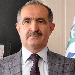 پروفسور «حسنو کاپو» رییس دانشگاه قفقاز کشور ترکیه