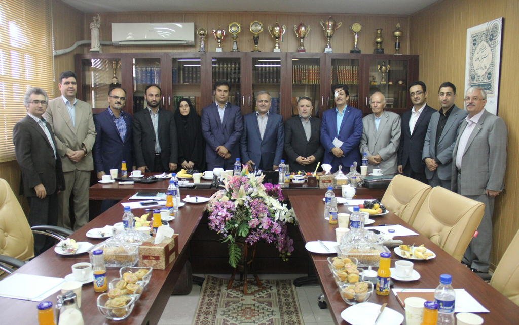 نشست هیأت مدیره کانون وکلای دادگستری قزوین با نمایندگان مردم قزوین در مجلس شورای اسلامی