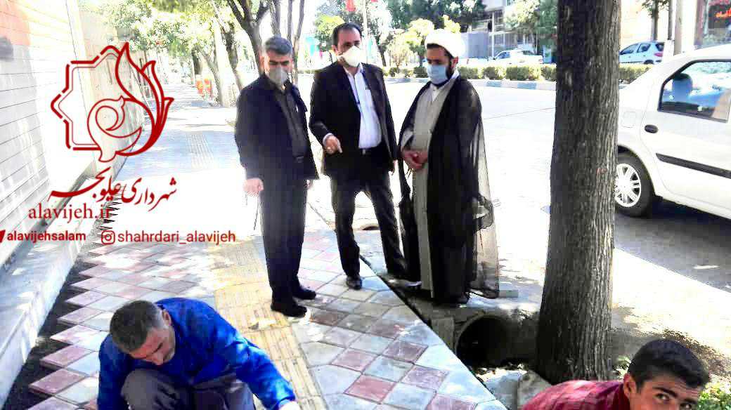 دیدار امام جمعه محترم ، ریاست شورای شهر وشهردار از روند اجرای بلوک فرش پیاده روهای بلوار شهید بهشتی