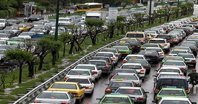ترافیک در جاده‌های شمالی کشور همچنان سنگین است