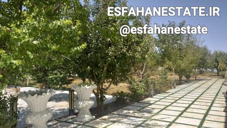 فروش باغ ویلا ۲۰۴۰ متری در فساران براآن اصفهان