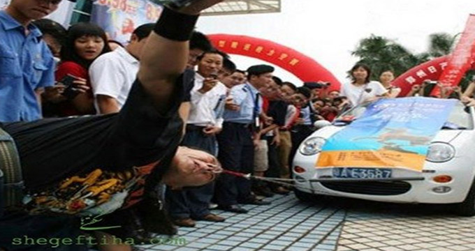 2 عکس  4گوشه دنیا/ رکورد شکنی یک مرد چینی با بینی‌اش