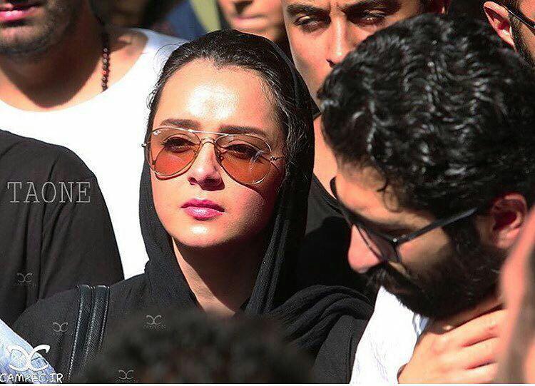 عکس دیده نشده ترانه علیدوستی در مراسم ختم عباس کیارستمی