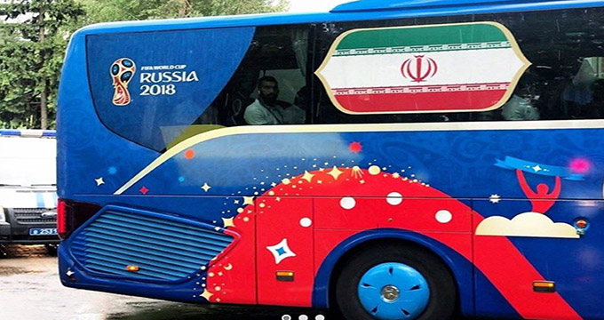 خیابان‌های مسکو در تصرف اتوبوس تیم ملی ایران