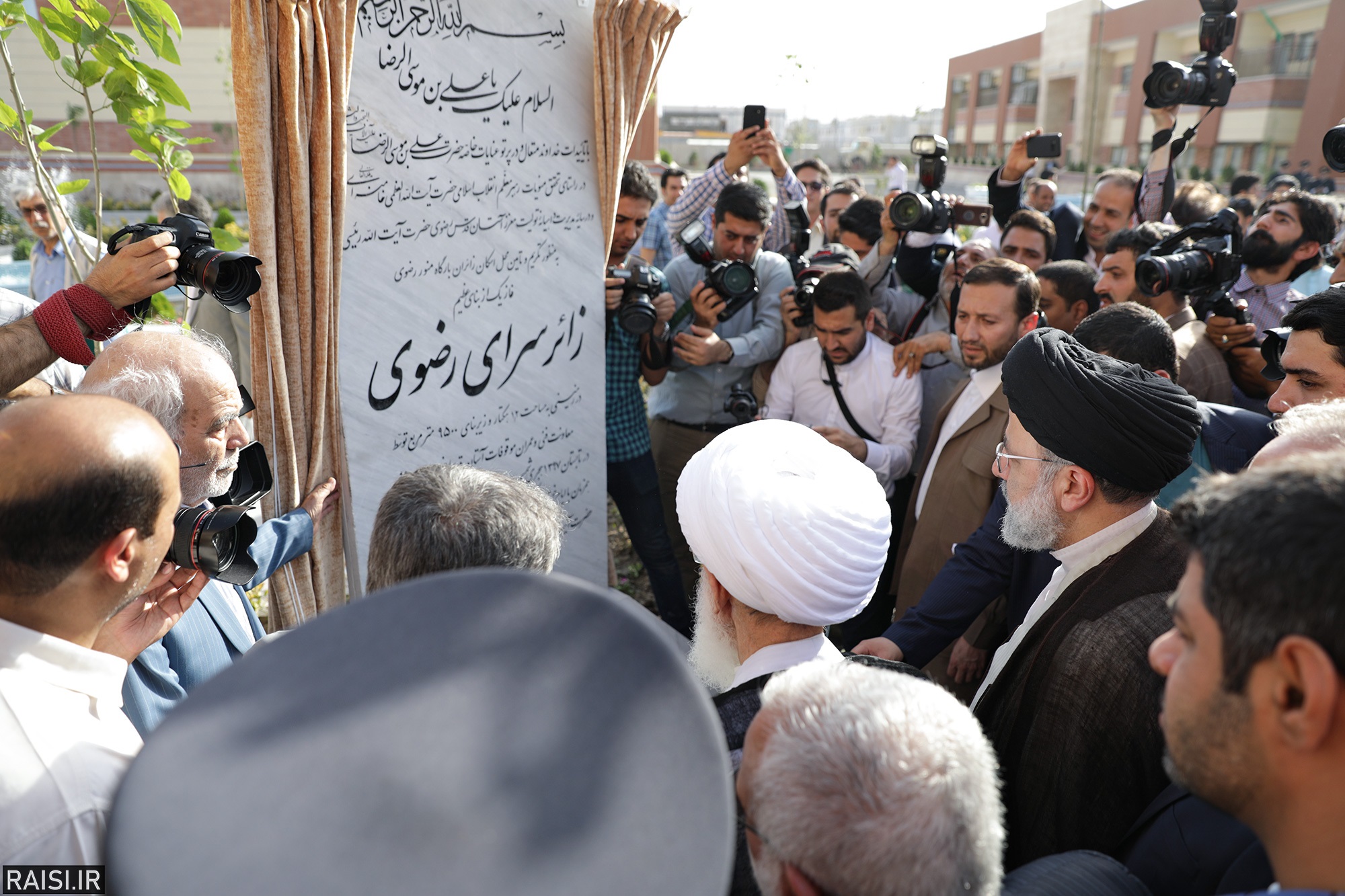 گزارش تصویری آیین بهره برداری از فاز یک زائرسرای رضوی با حضور تولیت آستان قدس رضوی