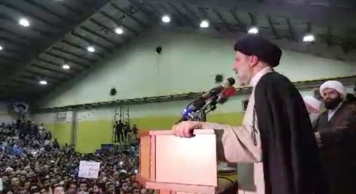 هیچکس حق مخدوش کردن آزادی ملت را ندارد