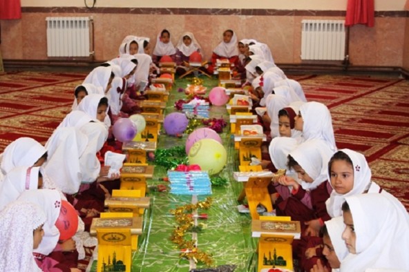 تأکید بر آموزش قرآن برای کودکان قبل از دبستان