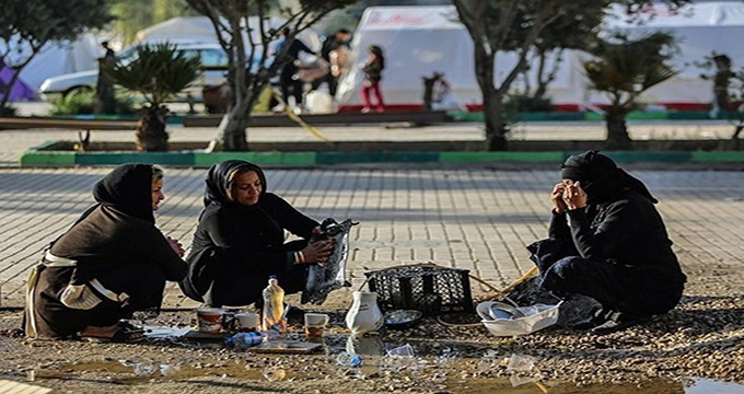 هجوم موادغذایی فاسد به مناطق زلزله‌زده کرمانشاه