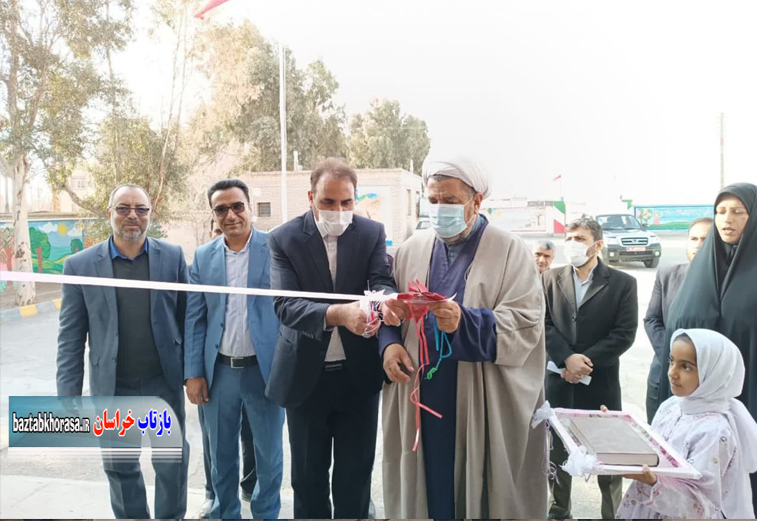 افتتاح 6 پروژه ، دومین روز از گرامیداشت ایام الله دهه مبارک فجر در شهرستان نهبندان
