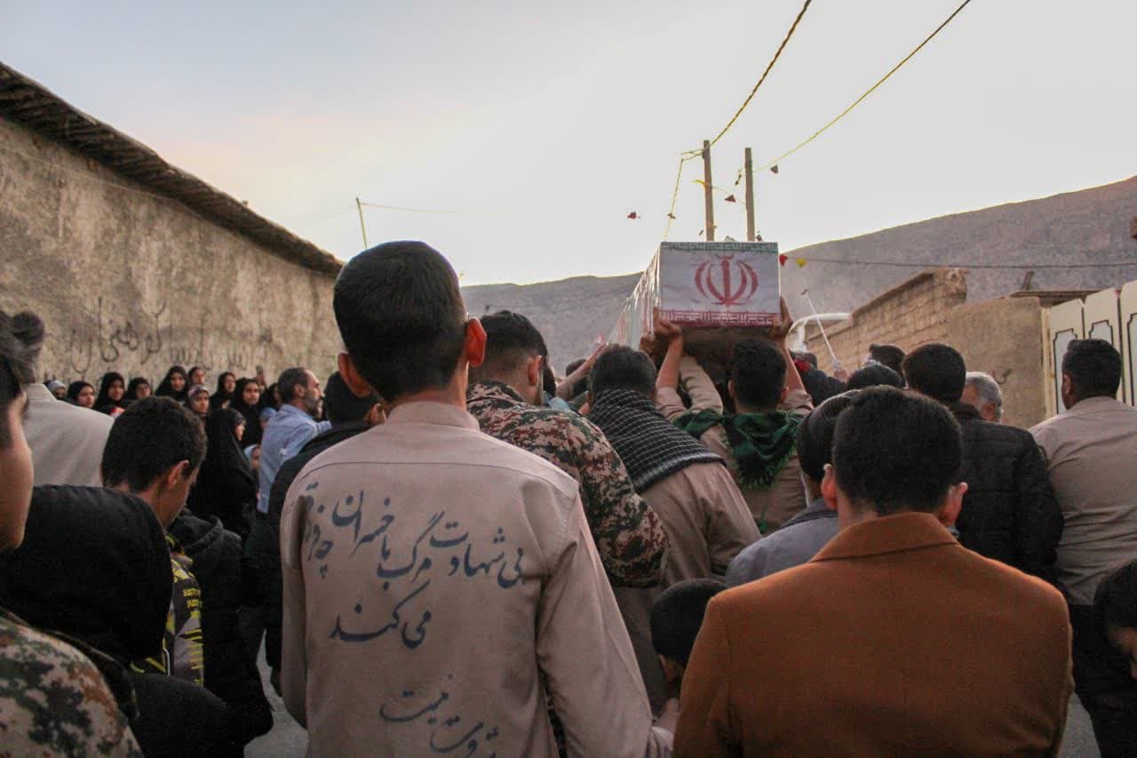 مراسم استقبال از پیکر مطهر شهید گمنام در کوهنجان فارس