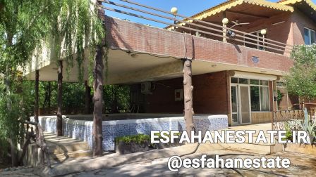 فروش باغ ویلا 1800 متری در قلعه سفید گلدشت نجف آباد اصفهان