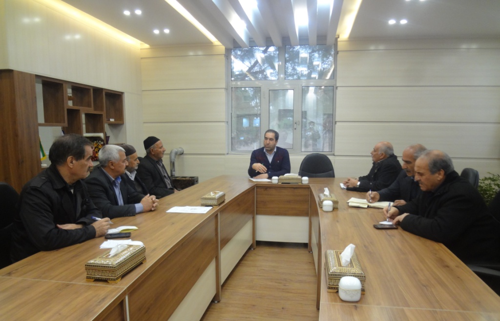عکس روز / جلسه شهردار و اعضای شورای اسلامی شهر با هیئت امناء مسجد النبی