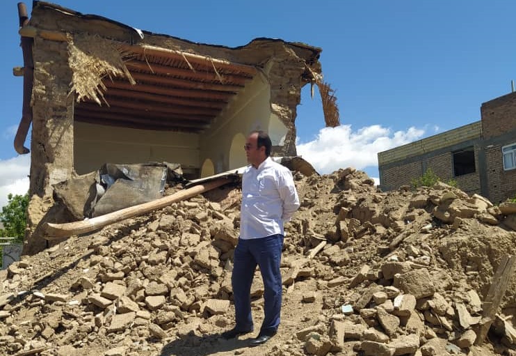 بازدید شهردار از روند تخریب ساختمان های بافت قدیمی