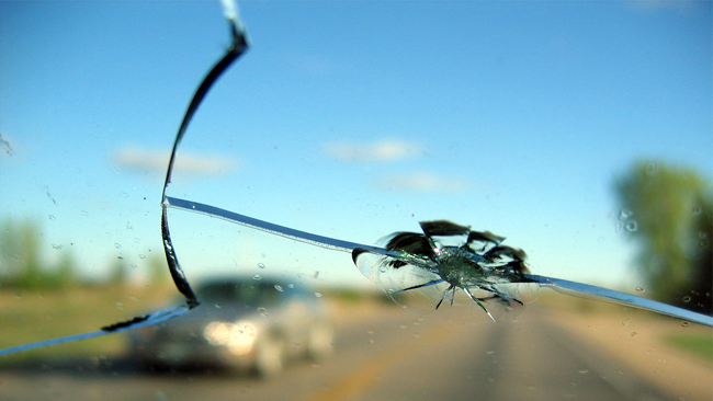 ترمیم شیشه اتومبیل بوداقی