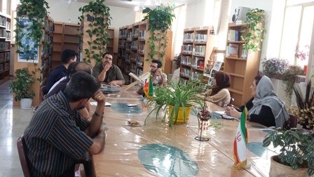 نقد کتاب پیراهنی برای پل سفید