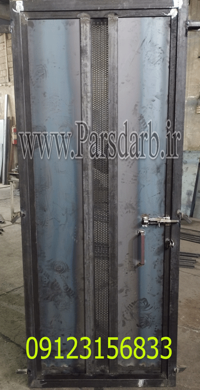درب انباری فلزی و درب حیاط